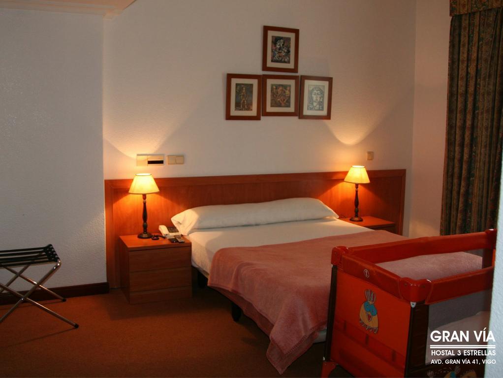 Hostal Gran Via Vigo Eksteriør bilde