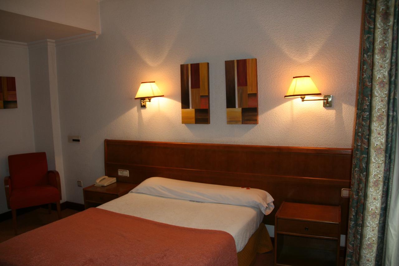 Hostal Gran Via Vigo Eksteriør bilde