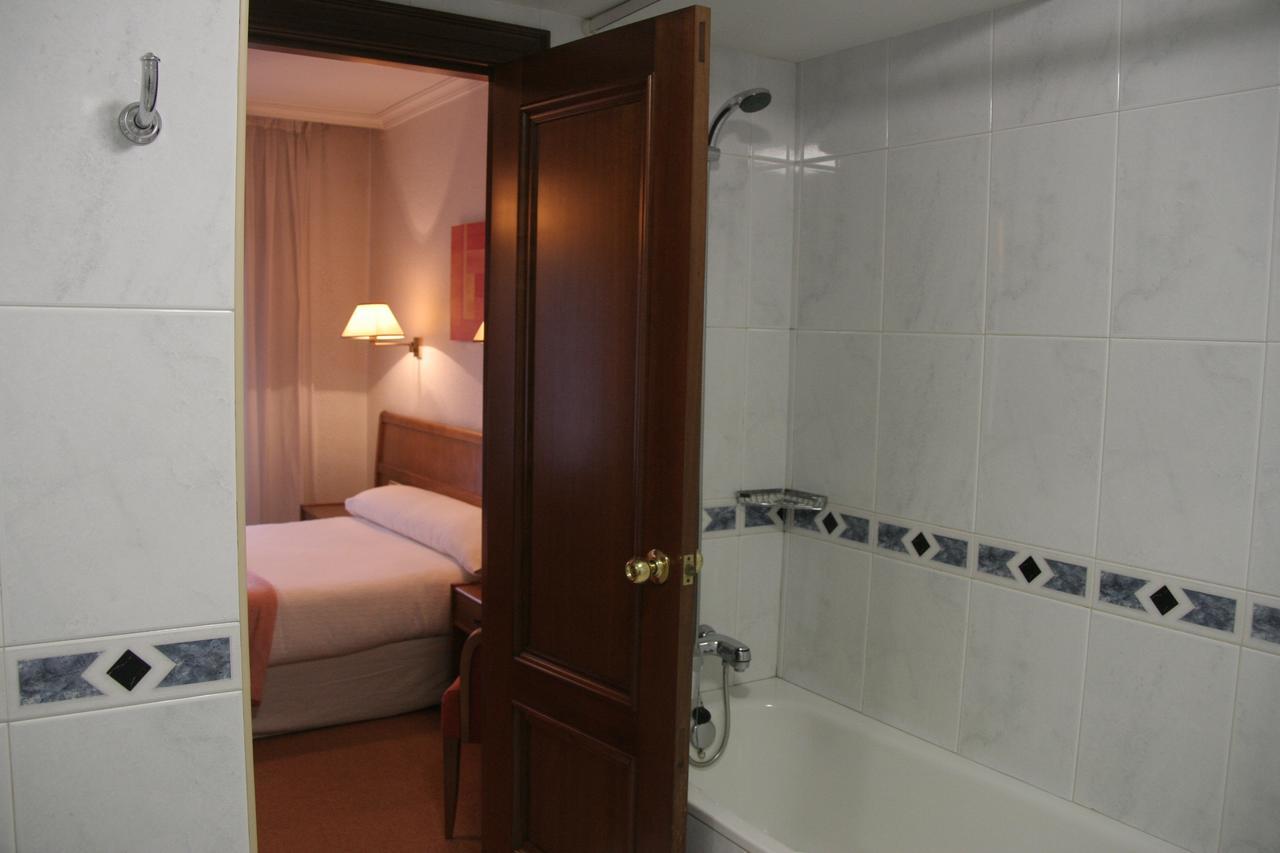 Hostal Gran Via Vigo Eksteriør bilde