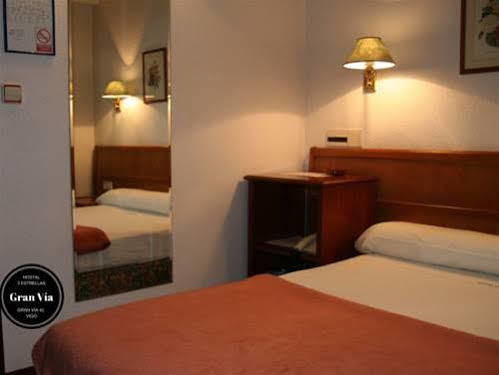 Hostal Gran Via Vigo Eksteriør bilde
